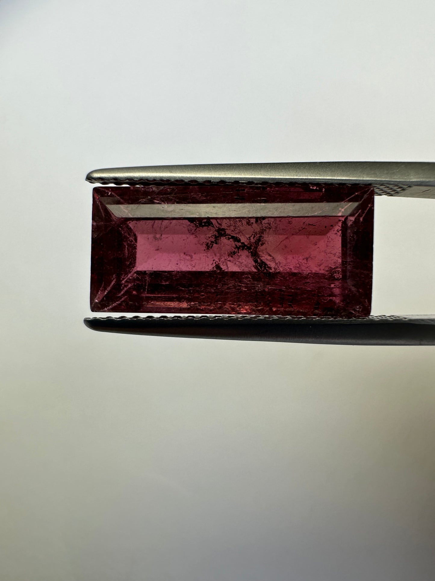 TR352, Turmalin, 8,04 Karat, 12,4 x 7,8 x 6,1 mm