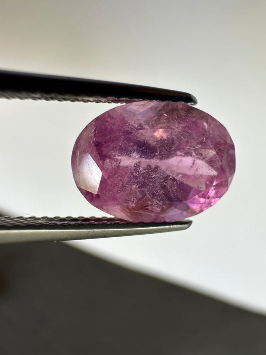 Eb001353, Tourmaline, 4.42 Cts, 11.9x 8.7 x 6.8 mm