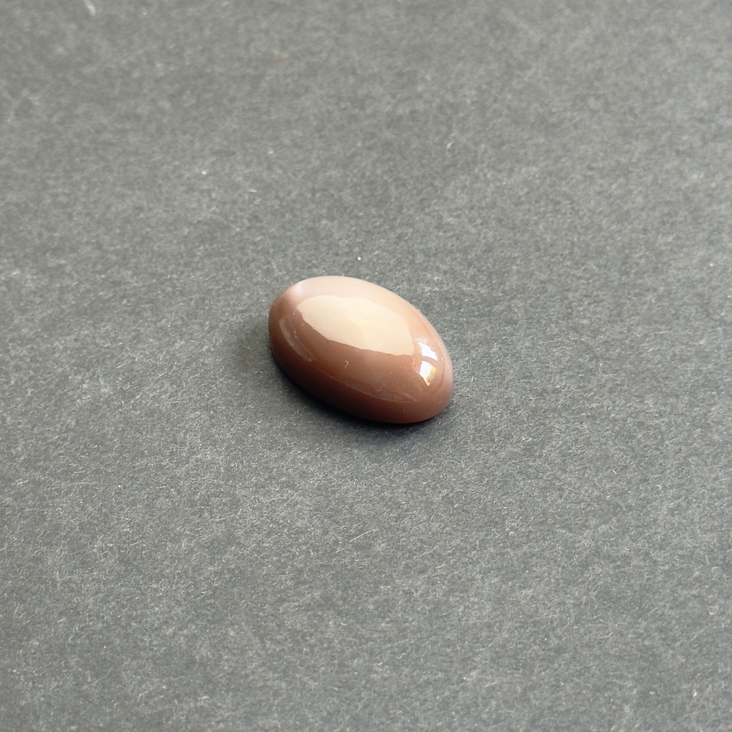 Mondstein Oval Cabochon 33,2 cts 26,5 x 17,01 mm EB437