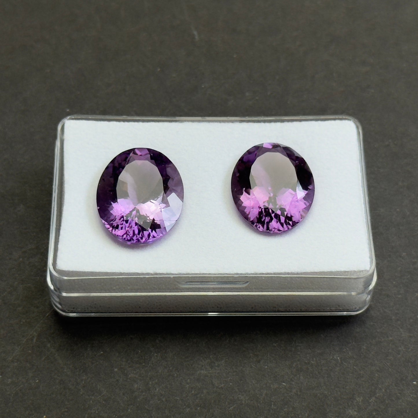 Lively Purple and Radiant Amethyst Oval Fac.