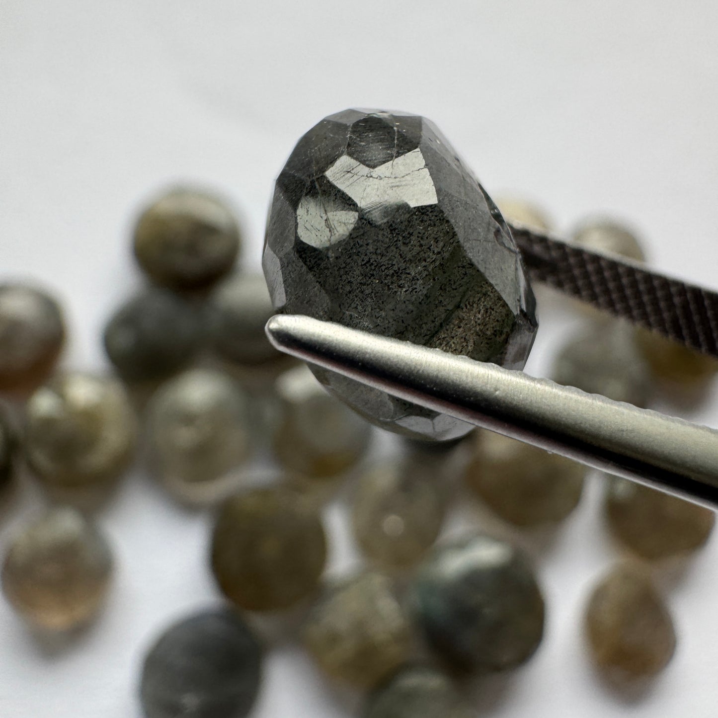 Mesmerizing Labradorite Button shape Loose Beads 33g per Bag
