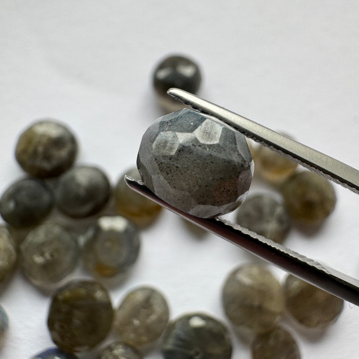 Mesmerizing Labradorite Button shape Loose Beads 33g per Bag