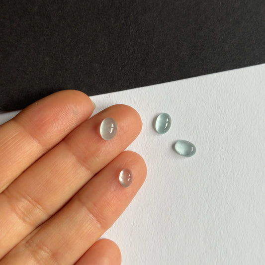 Peaceful Elegant Aquamarine Cabochon Oval