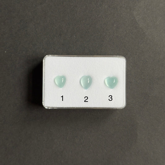Verlieben Sie sich in unsere herzförmigen Aquamarin-Cabochons