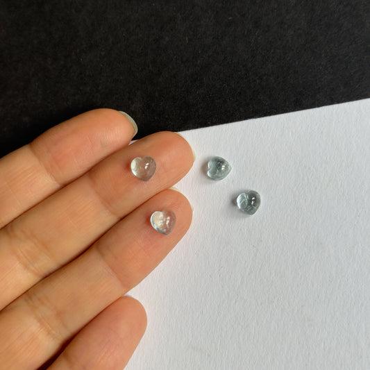 Charming heart-shaped design Aquamarine Cabochons