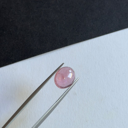 Pink Tourmaline Oval Cabochon, 3.75 ct, 11x9 mm – view 3 of 3
