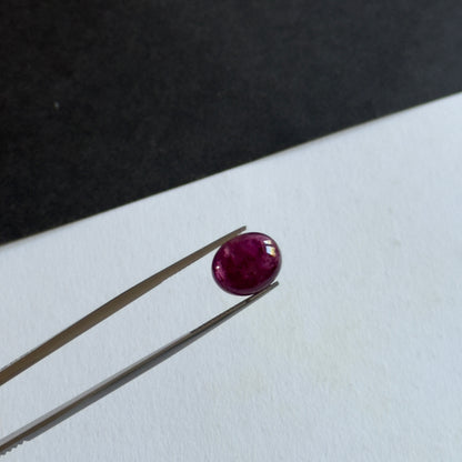 Pink Tourmaline Oval Cabochon, 4.57 ct, 11.8x9.7 mm – view 3 of 3