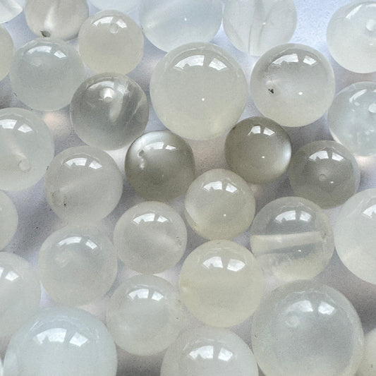 10 Pieces Cloudy Round Rare White Moonstone With Hole 8 - 9 mm