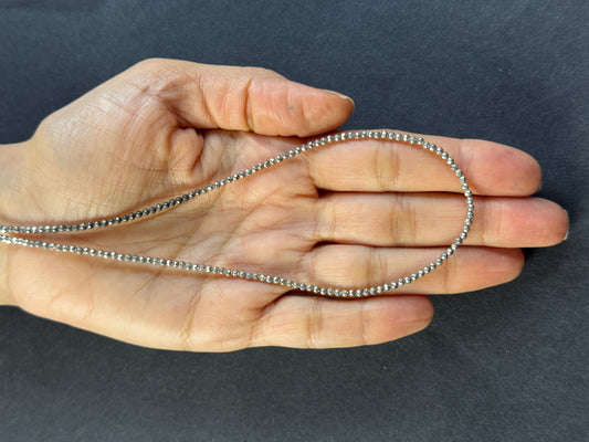 Metallic Silver Shine Coated Hematite 23,88cts