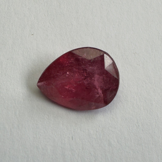 TR227, Turmalin, 4,08 Karat, 13 x 10 x 5 mm