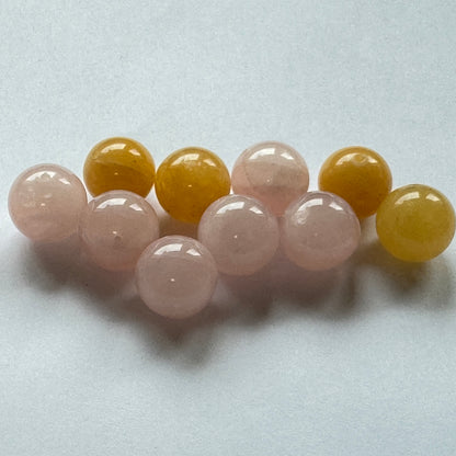 Multicolour Quartz Round Beads – view 4 of 9