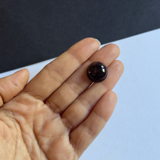 Magnificent Round Tourmaline Cabochon Wine Red 14,38cts