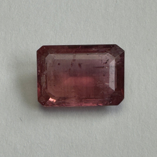TR225, Turmalin, 4,47 Karat, 12,2 x 8,6 x 4,5 mm