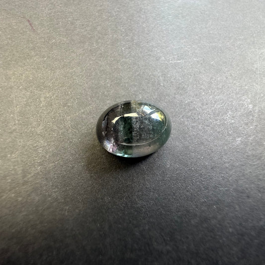 Tourmaline -  gracefully transitions  in Colour! Cabochon oval, 14,42cts