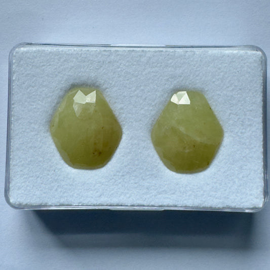 Yellow Sapphire Rose Cut With Flat Bottom Pair Very Rare 20.96 Carats