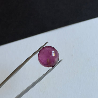 Purple Tourmaline Round Cabochon, 12.57 ct – view 1 of 2