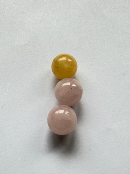 Multicolour Quartz Round Beads – view 8 of 9