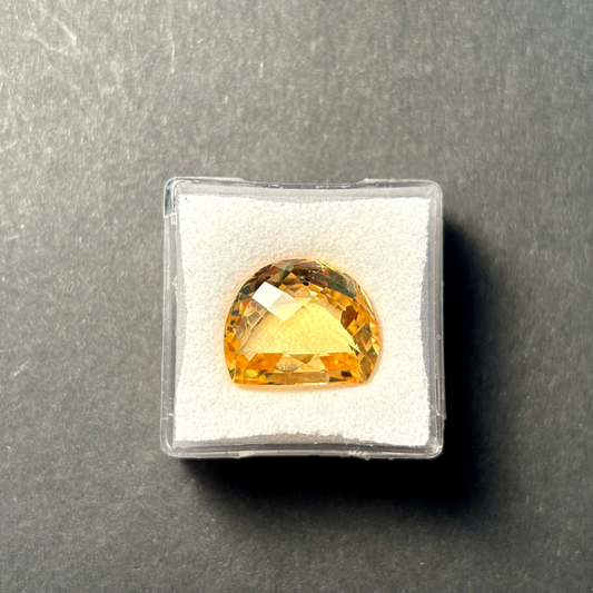 Citrine Sonnen Yellow Elaborate Cut Faceted 15 x 12 mm 9.84 Carat