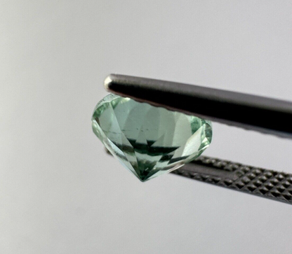 Green Tourmaline Pear Loose Stone, 1.41 ct – view 4 of 5