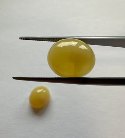 Yellow Quartz Cabochon Pair, 18.16 ct – view 1 of 4