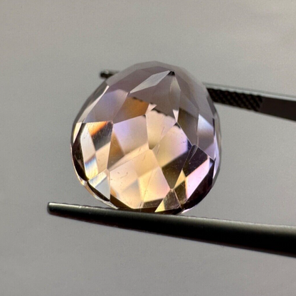Multicolour Ametrine Oval Faceted Loose Stone, 13.85 ct – view 7 of 11
