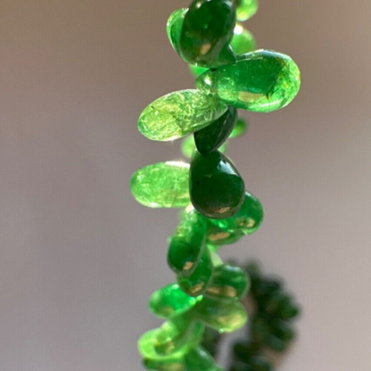 Green Tsavorite Garnet Pear Beads, 24 cm – view 5 of 7