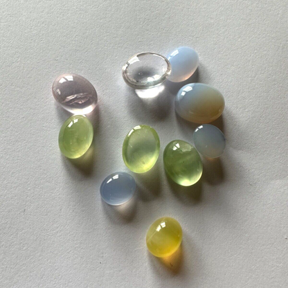 Multicolour Rose Quartz Oval Cabochon – view 8 of 11