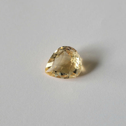 Yellow Citrine Drop Faceted Loose Stone, 28.02 ct, 23x20.2 mm – view 2 of 3