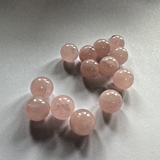 4 Pieces Round Beautiful Pink Quartz Drilled And With Inclusions