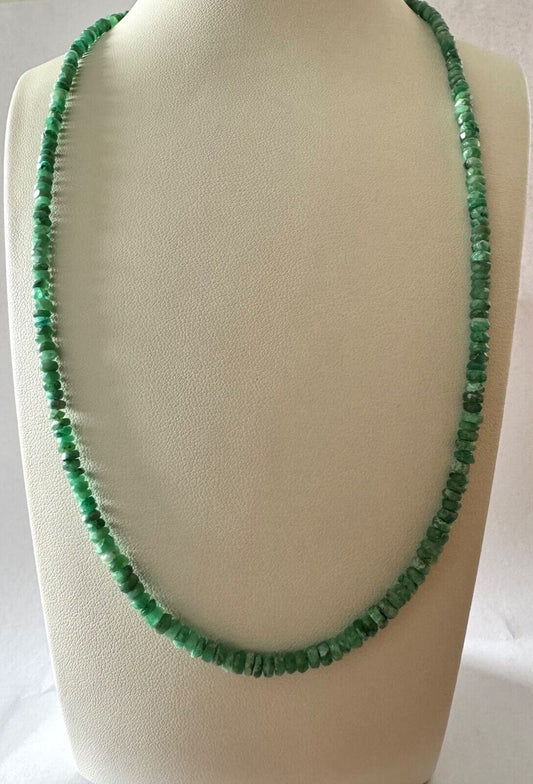 Seltene natürliche Smaragd-Rondell-Halskette, 42 cm, 30–39,99 Karat, mit Silberverschluss