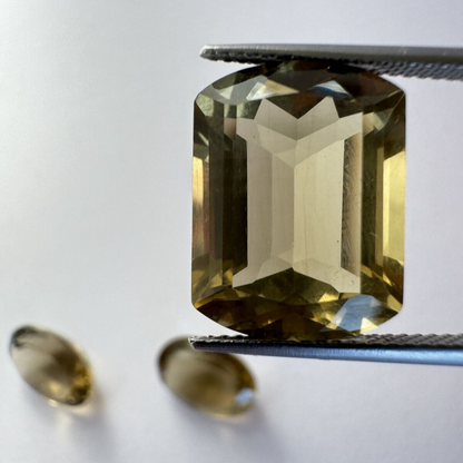 Green Quartz Oval Loose Stone – view 1 of 10