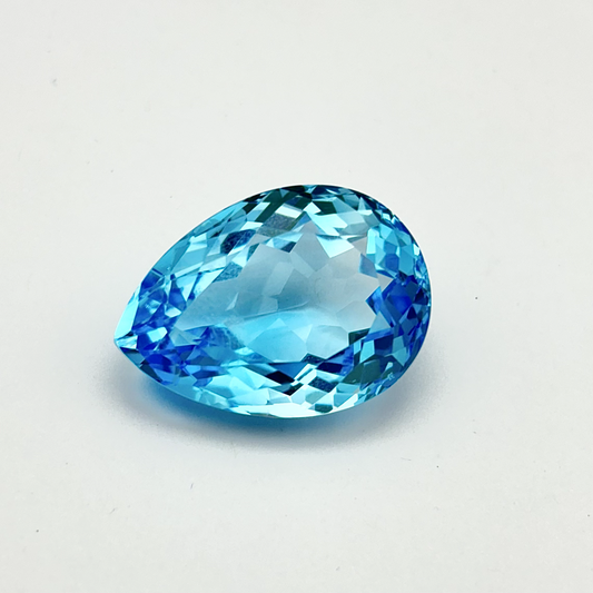 Huge Swiss Blue Topaz Faceted Drop - Top Quality !  25mm x 17 mm /  38,96 Carat