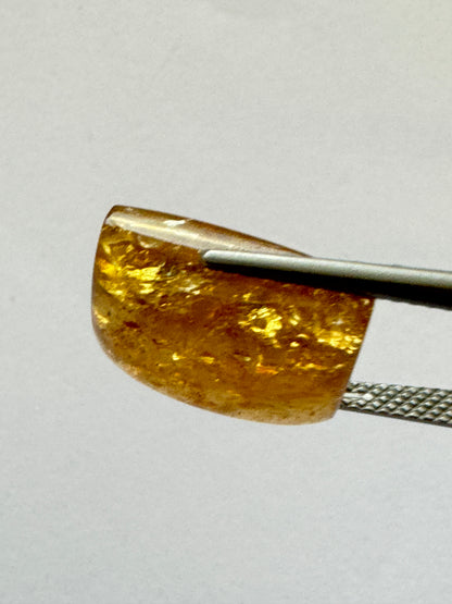 Yellow Tourmaline Cabochon, 10.79 ct, 14x10 mm – view 2 of 4