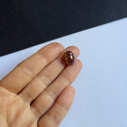 Pink Tourmaline Oval Cabochon, 7.91 ct, 14x10 mm – view 3 of 3