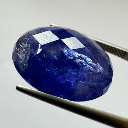 Blue Tanzanite Oval Cabochon, 20.75 ct – view 8 of 9