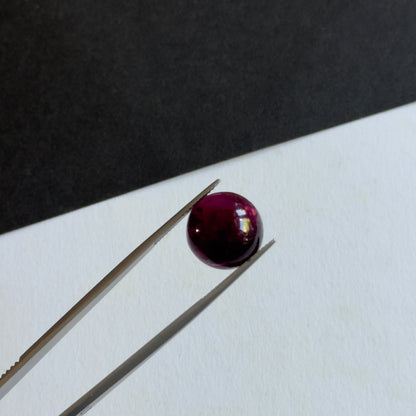 Red Tourmaline Round Cabochon, 12.69 ct – view 1 of 3