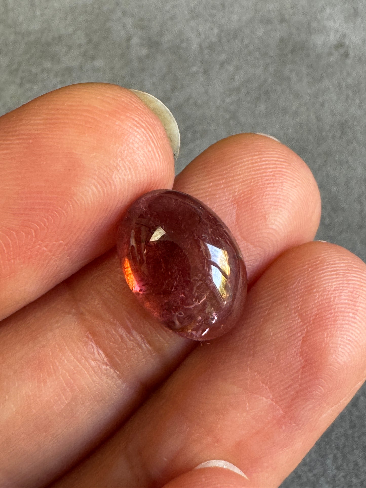 Beautiful unique oval tourmaline  -6,93cts