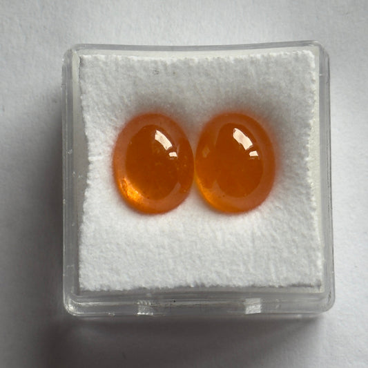 Feurige Brillanz oder Mandarin-Granat-Paar 10 x 8 mm 10,14 ct