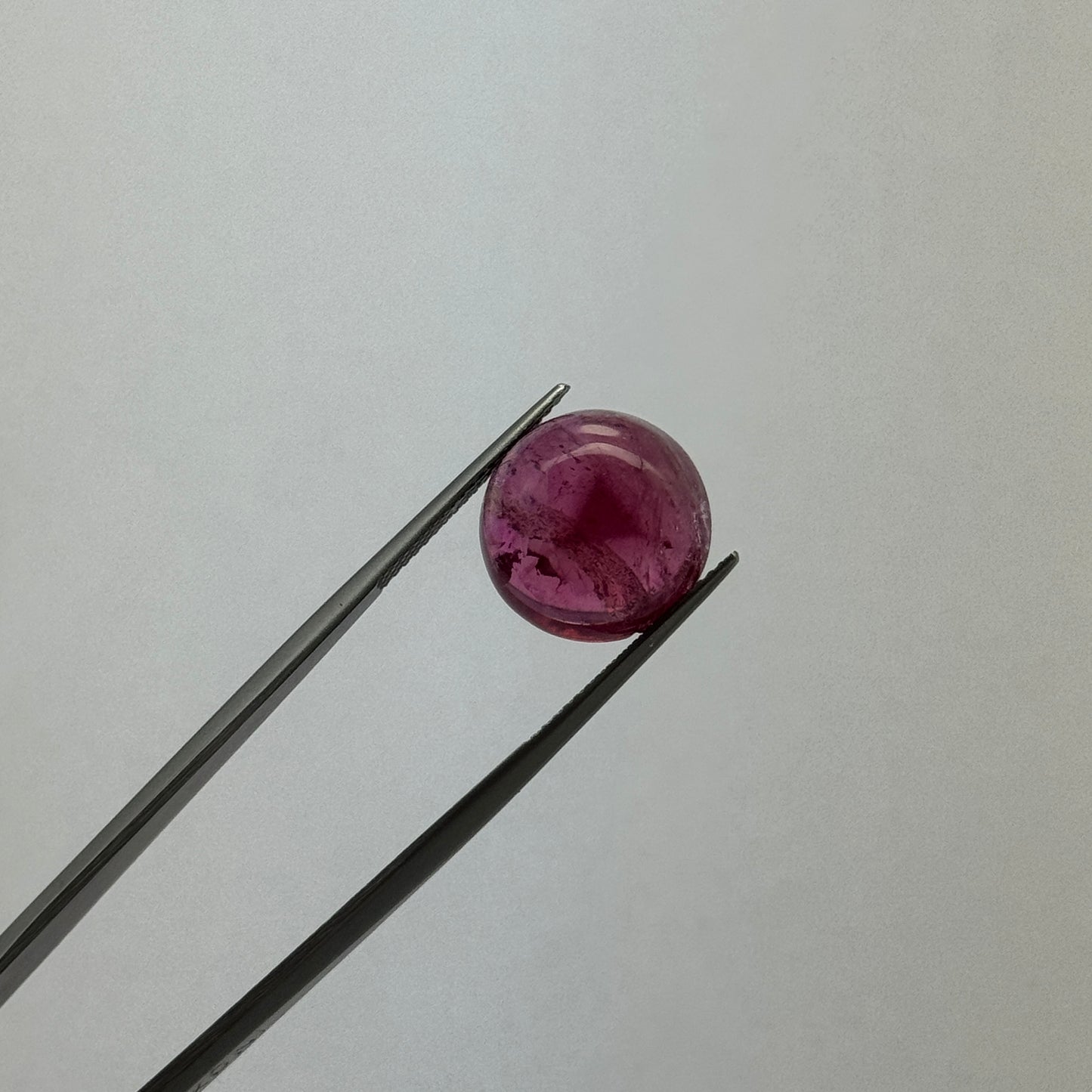 Beautiful shining pink Tourmaline cabochon , 9,90cts