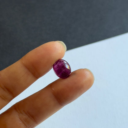 Pink Tourmaline Oval Cabochon, 4.57 ct, 11.8x9.7 mm – view 2 of 3