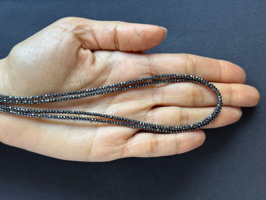 Hematite’s inherent beauty with a shimmering finish -42cm