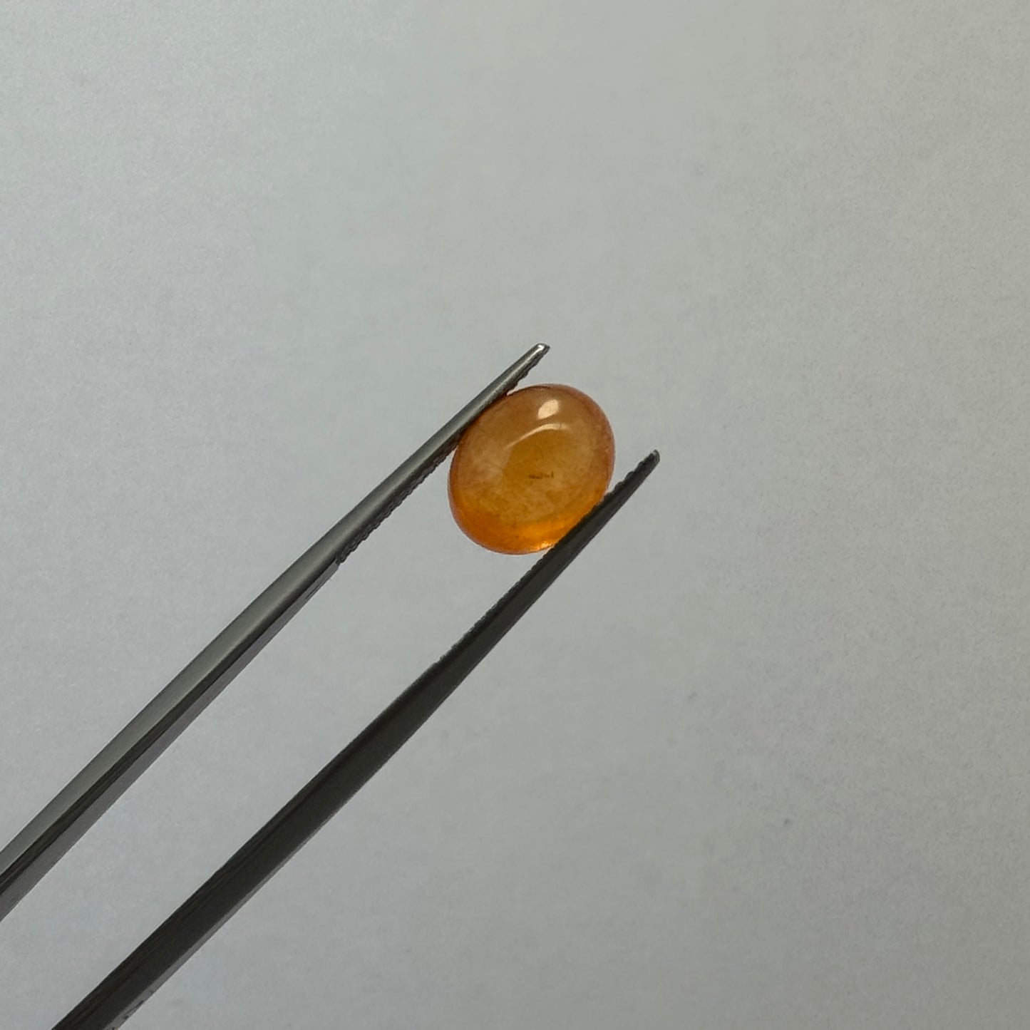 Shiny glossy orange fire Opal -4,66cts