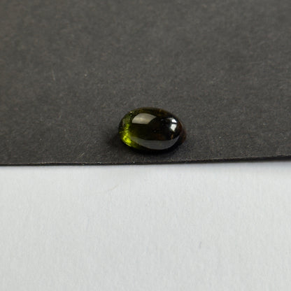 Green Tourmaline Oval Cabochon, 7.75 ct, 14x10 mm – view 4 of 4