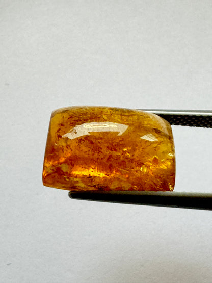 Yellow Tourmaline Cabochon, 10.79 ct, 14x10 mm – view 1 of 4