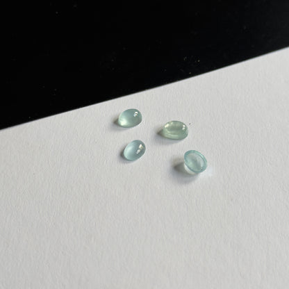 Blue Aquamarine Oval Cabochon, 8x6 mm – view 2 of 3