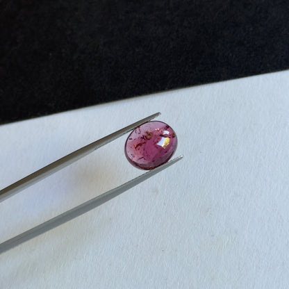 Red Tourmaline Oval Cabochon, 4.48 ct, 12x10 mm – view 1 of 2