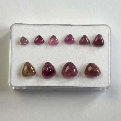 Pink Tourmaline Trillion Cabochon, 14.90 ct, 4.5-8.7 mm – view 1 of 5