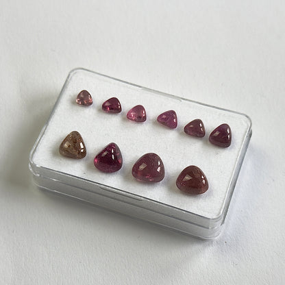 Pink Tourmaline Trillion Cabochon, 14.90 ct, 4.5-8.7 mm – view 4 of 5