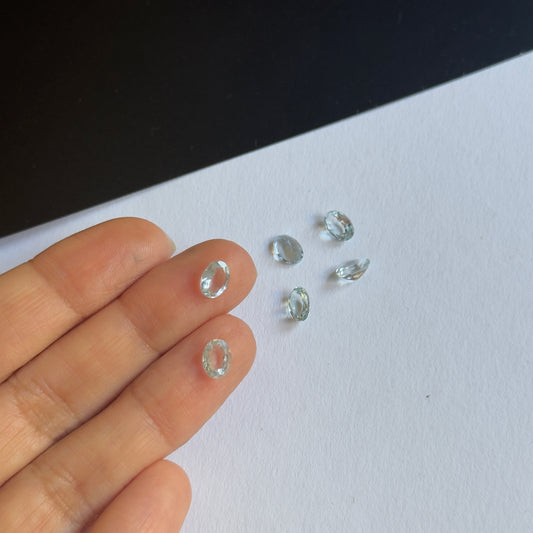 Ovaler Aquamarin facettiert in Hellblau ca. 6,5 -7 x 5mm 0,50ct bis 0,70ct