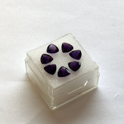 Purple Amethyst Trillion Loose Stone, 0.65 ct, 6x6 mm – view 3 of 3